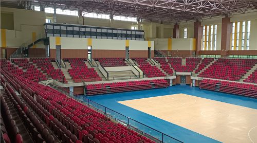 專業(yè)看臺座椅如何制造？四大核心步驟揭秘